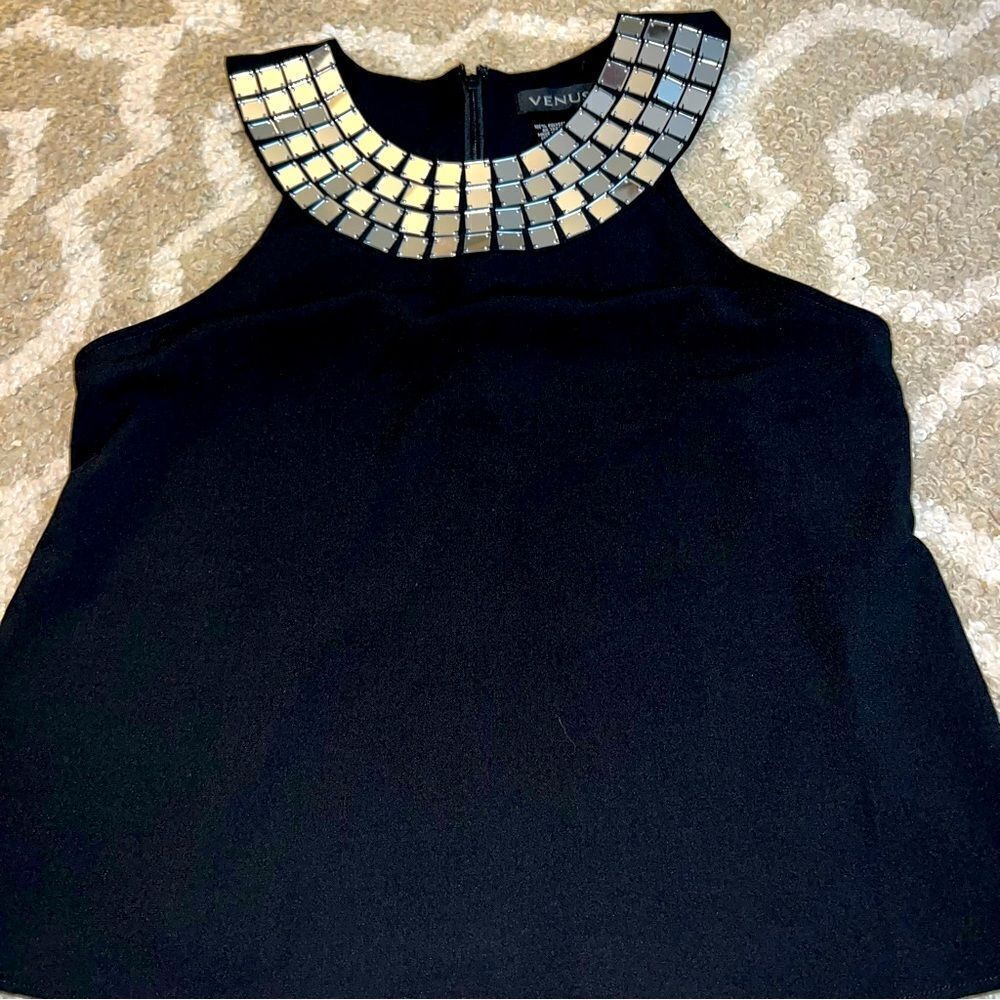 Venus size 8 shirt